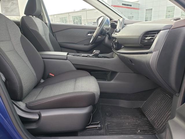 Used 2022 Nissan Rogue SV image 17