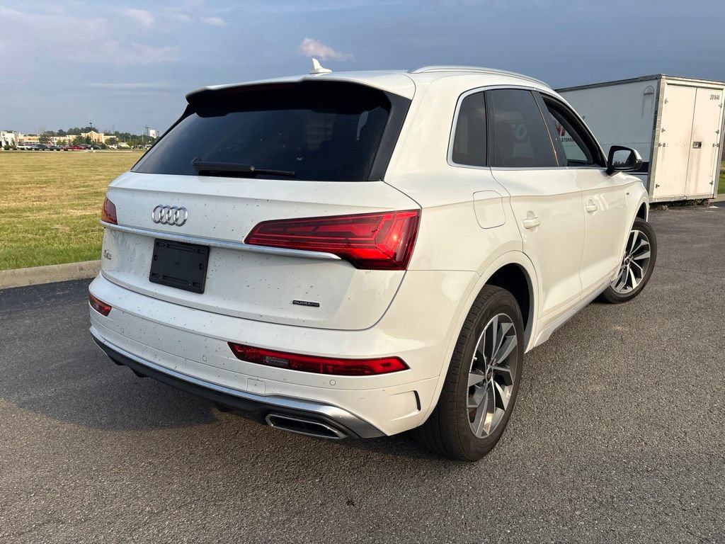 Used 2023 Audi Q5 2.0T Premium w/ Convenience Package AWD/4WD image 11
