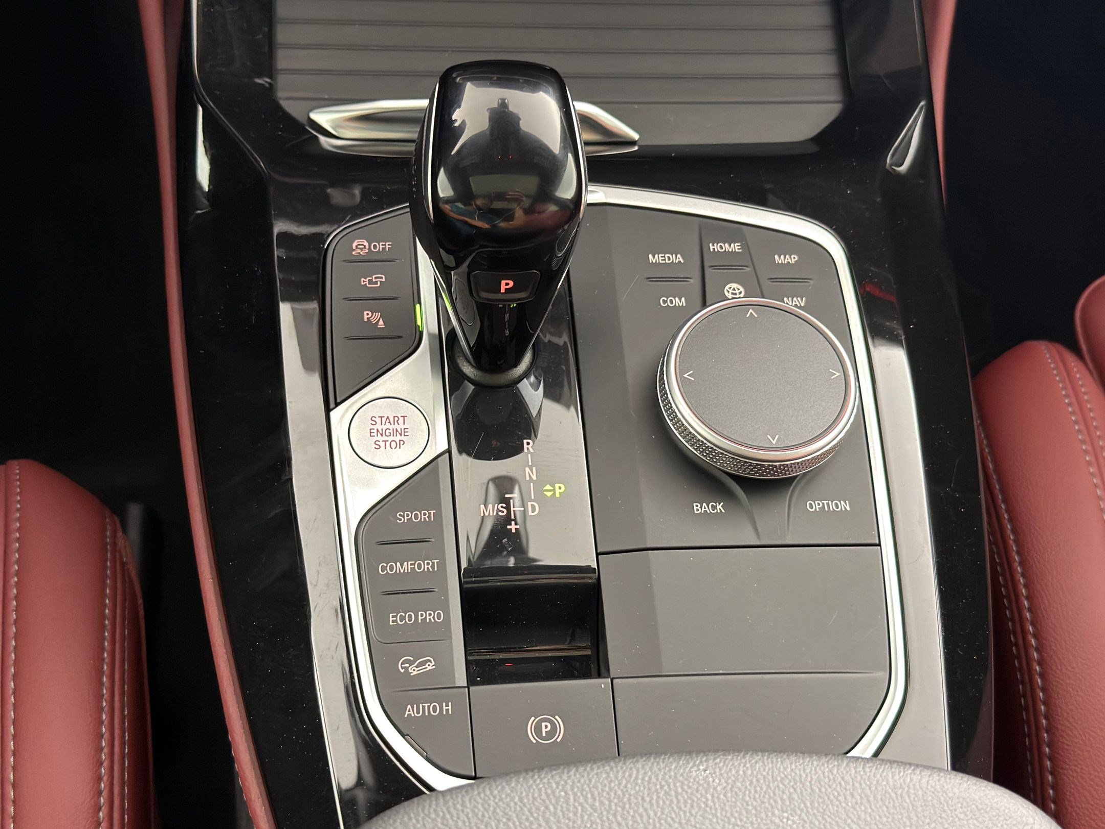 New 2025 BMW X4 M40i w/ Premium Package image 17