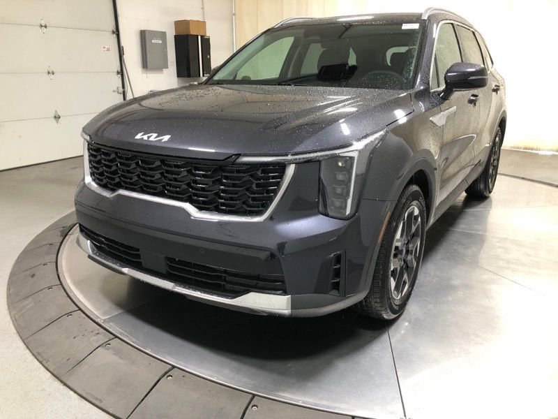 New 2026 Kia Sorento S w/ S Panoramic Sunroof Package image 3