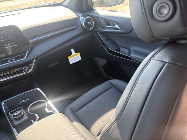 New 2026 Chevrolet Equinox LT w/ Convenience Package II image 18