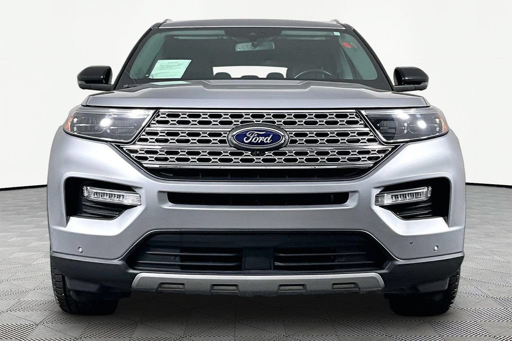 Used 2023 Ford Explorer Limited w/ Equipment Group 301A AWD/4WD image 2