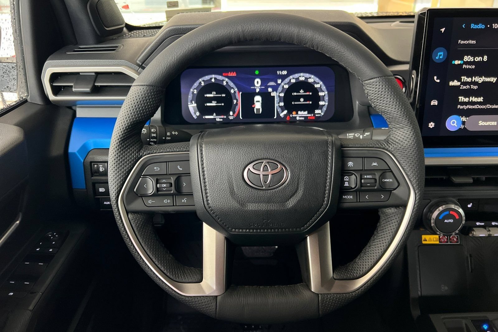 Used 2026 Toyota Tacoma TRD Off-Road w/ TRD Off Road Upgrade Package AWD/4WD image 21