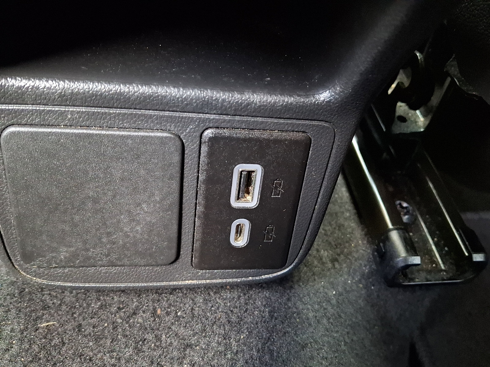 Used 2024 Buick Encore GX Sport Touring AWD/4WD image 12