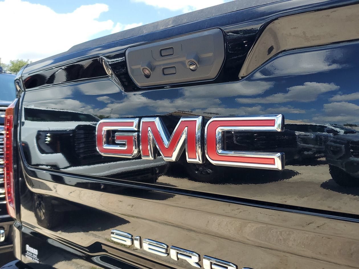 New 2026 GMC Sierra 1500 SLT w/ SLT Premium Plus Package AWD/4WD image 7