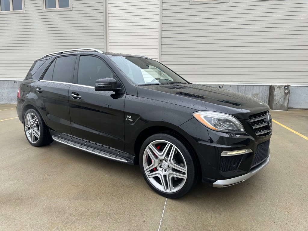 Used 2013 Mercedes-Benz ML 63 AMG 4MATIC image 1