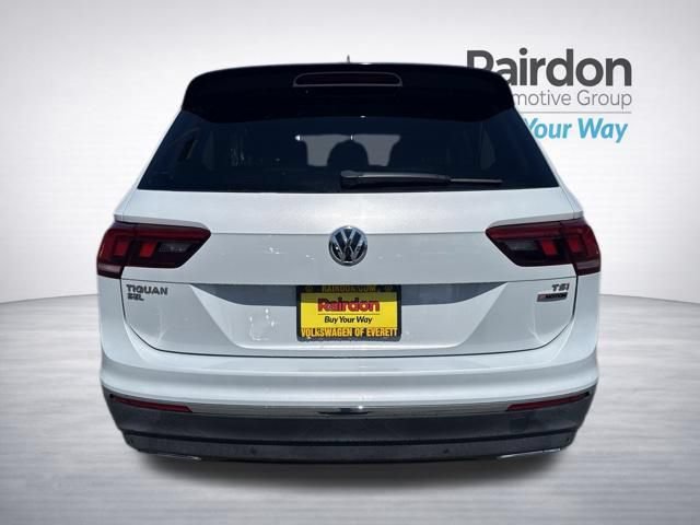 Used 2018 Volkswagen Tiguan SEL Premium AWD/4WD image 6