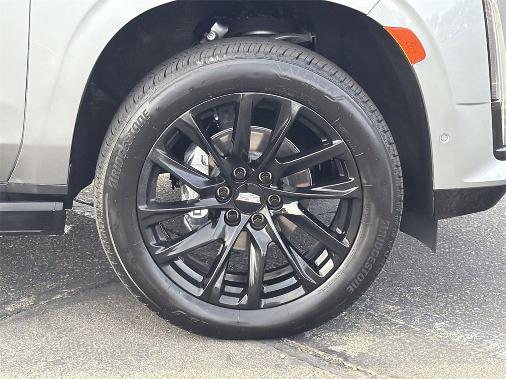 Certified 2023 Cadillac Escalade ESV Sport w/ LPO, ONYX Package image 38