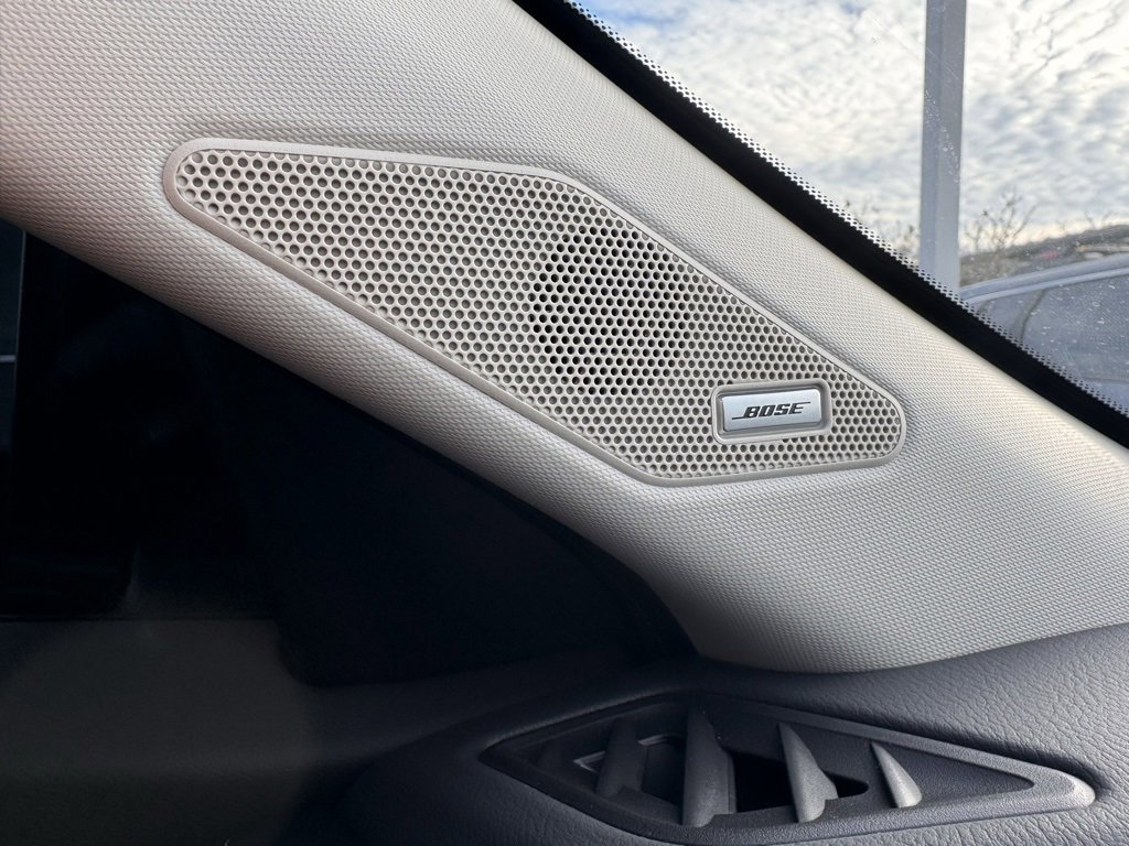 Used 2025 Nissan Rogue Platinum w/ Platinum Premium Package image 31