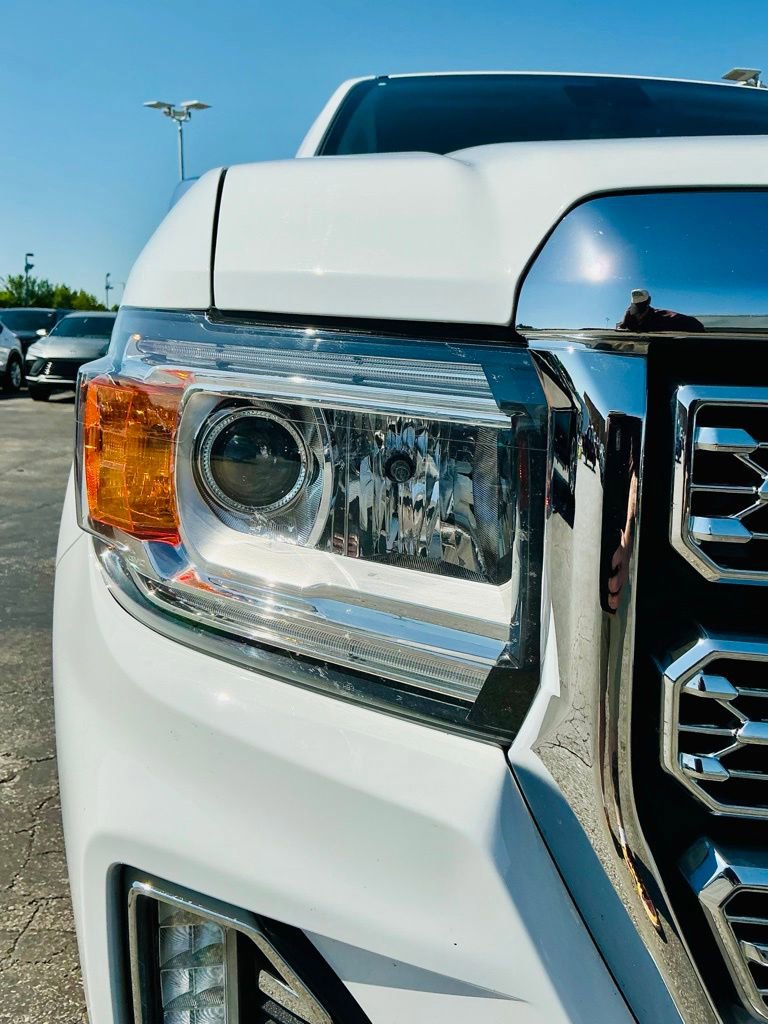 Used 2022 GMC Canyon Denali AWD/4WD image 4