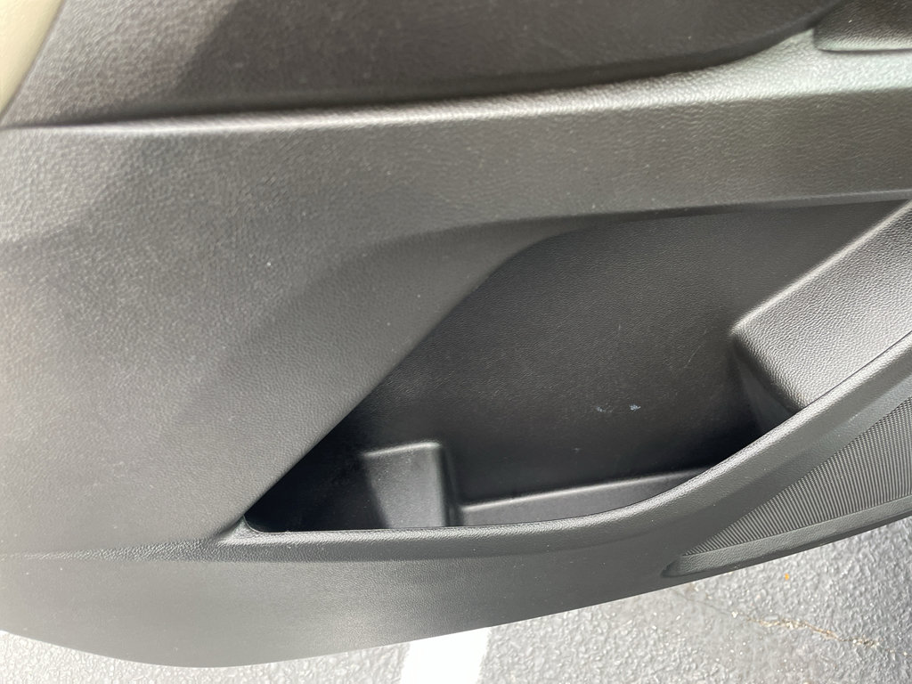 Used 2023 Chevrolet Traverse LS w/ Safety Package image 17