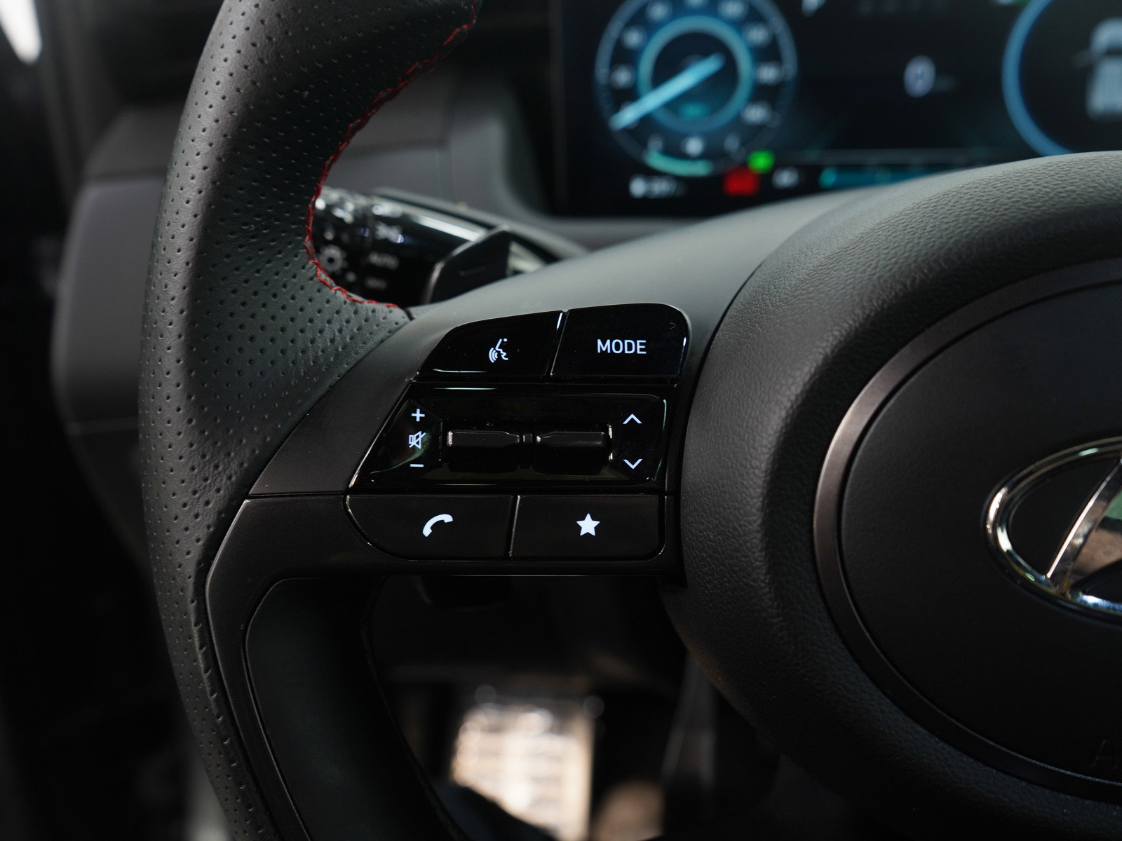 Used 2024 Hyundai Tucson N Line image 19