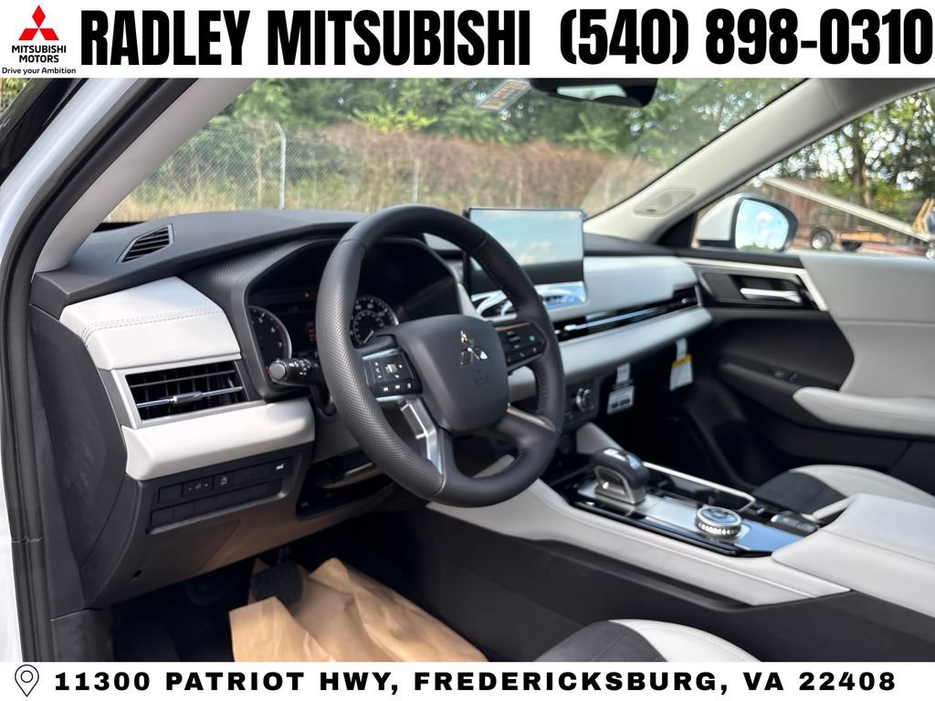 New 2026 Mitsubishi Outlander SE AWD/4WD image 4