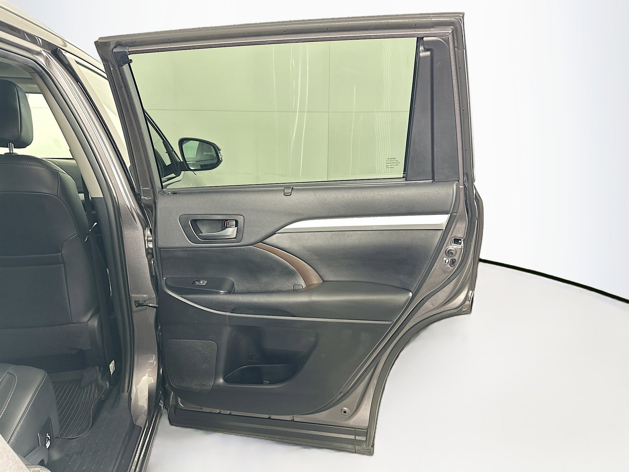 Used 2019 Toyota Highlander XLE image 33