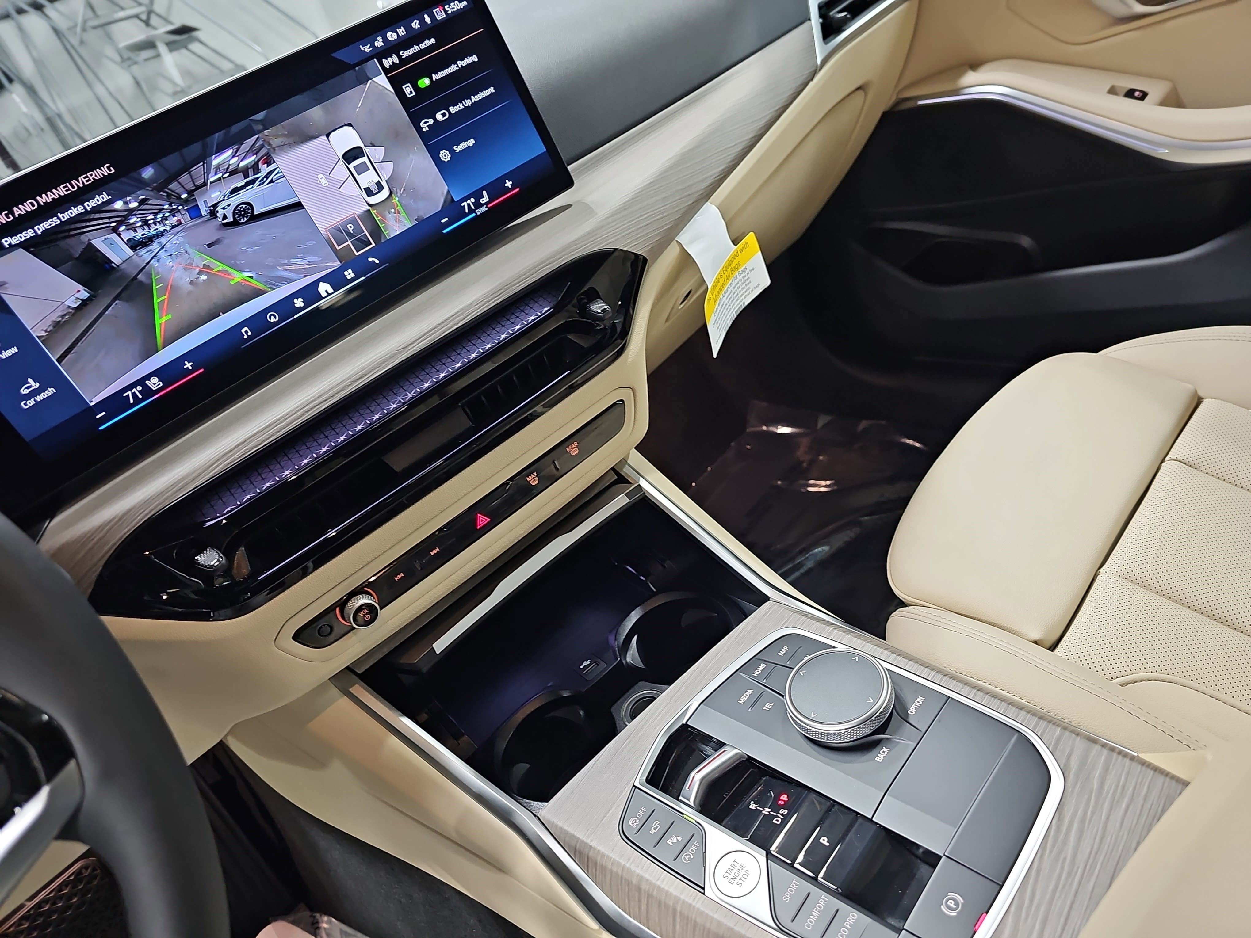 Certified 2025 BMW 330i Sedan w/ Premium Package image 26