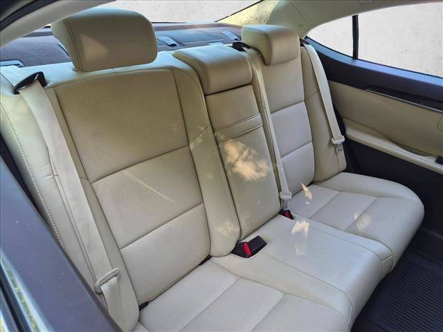 Used 2018 Lexus ES 350 w/ Navigation System Package FWD image 16