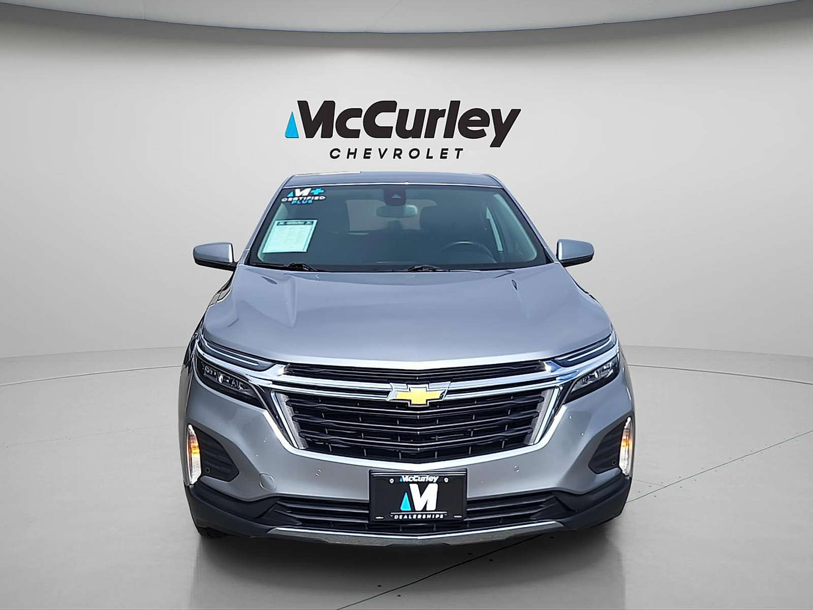 Used 2024 Chevrolet Equinox LT AWD/4WD image 2