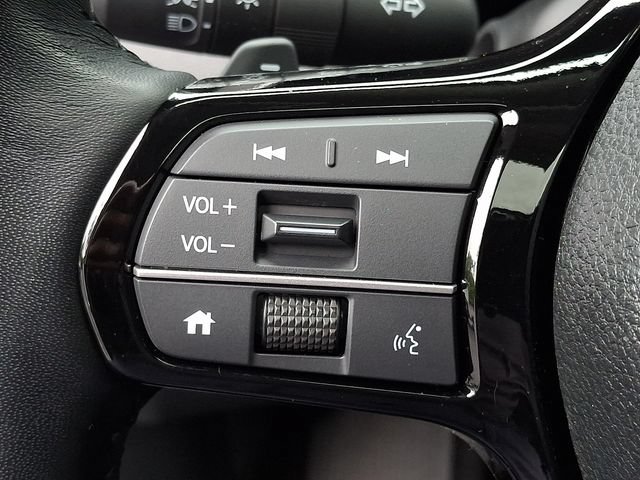 Used 2025 Honda Pilot Touring image 19