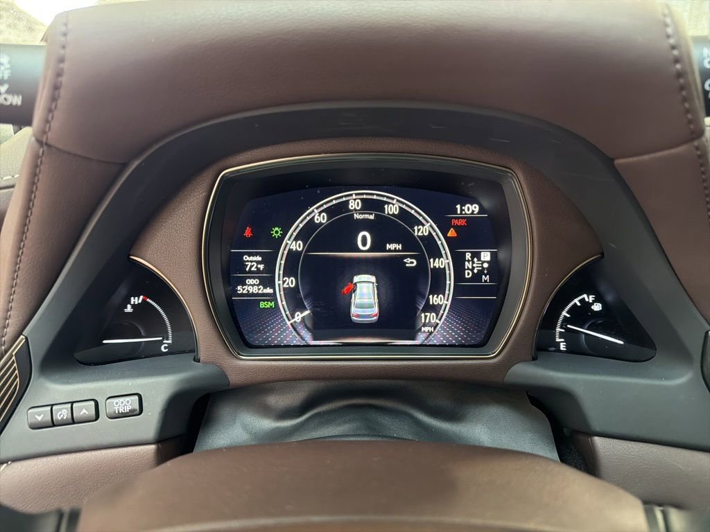 Used 2020 Lexus LS 500 w/ Accessory Package (Z2) image 25