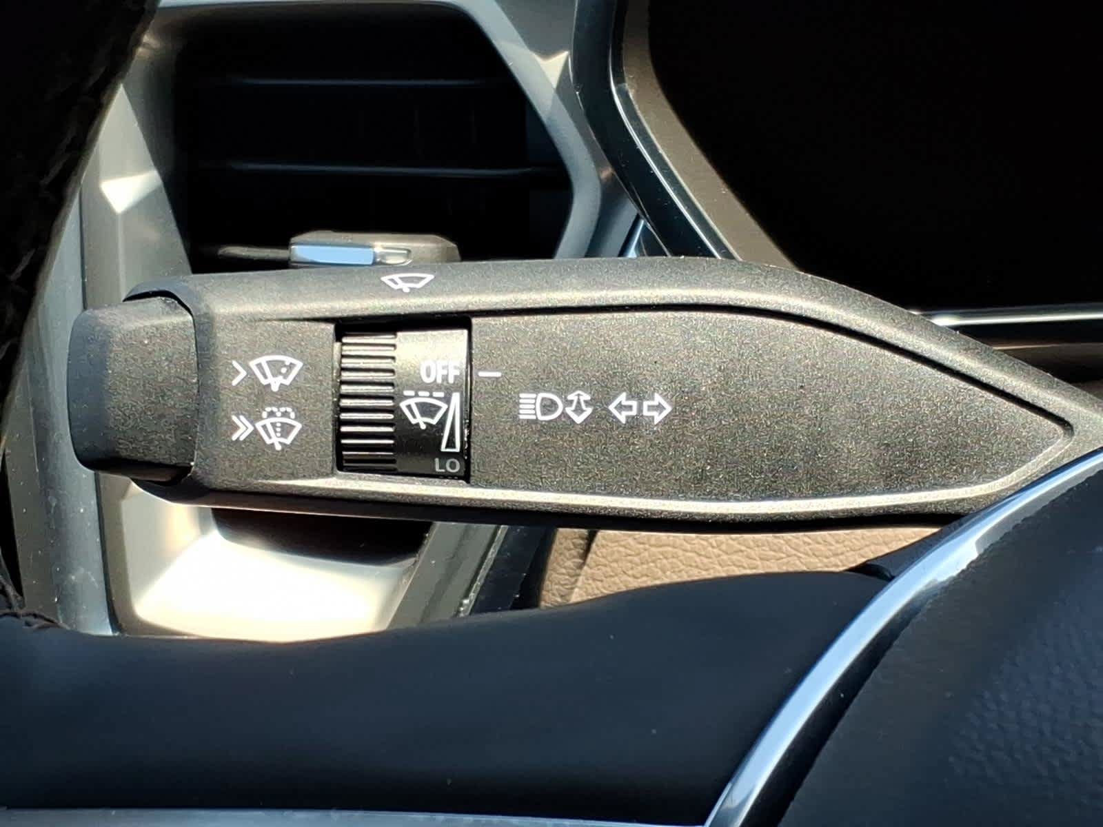 Certified 2024 GMC Canyon Denali AWD/4WD image 14