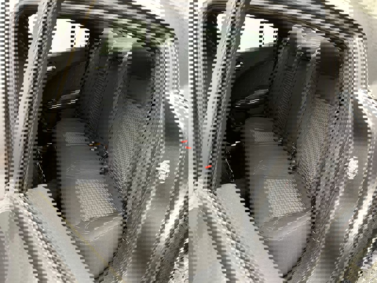 Used 2017 Dodge Charger SXT image 11