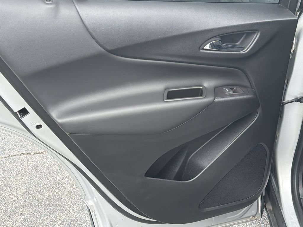 Used 2020 Chevrolet Equinox LT AWD/4WD image 16