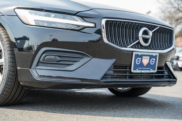 Used 2020 Volvo S60 T6 Momentum image 14