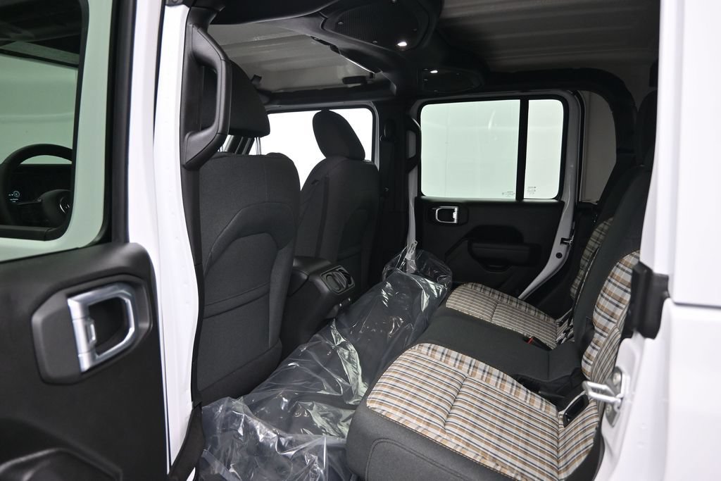 New 2026 Jeep Gladiator Sport AWD/4WD image 26