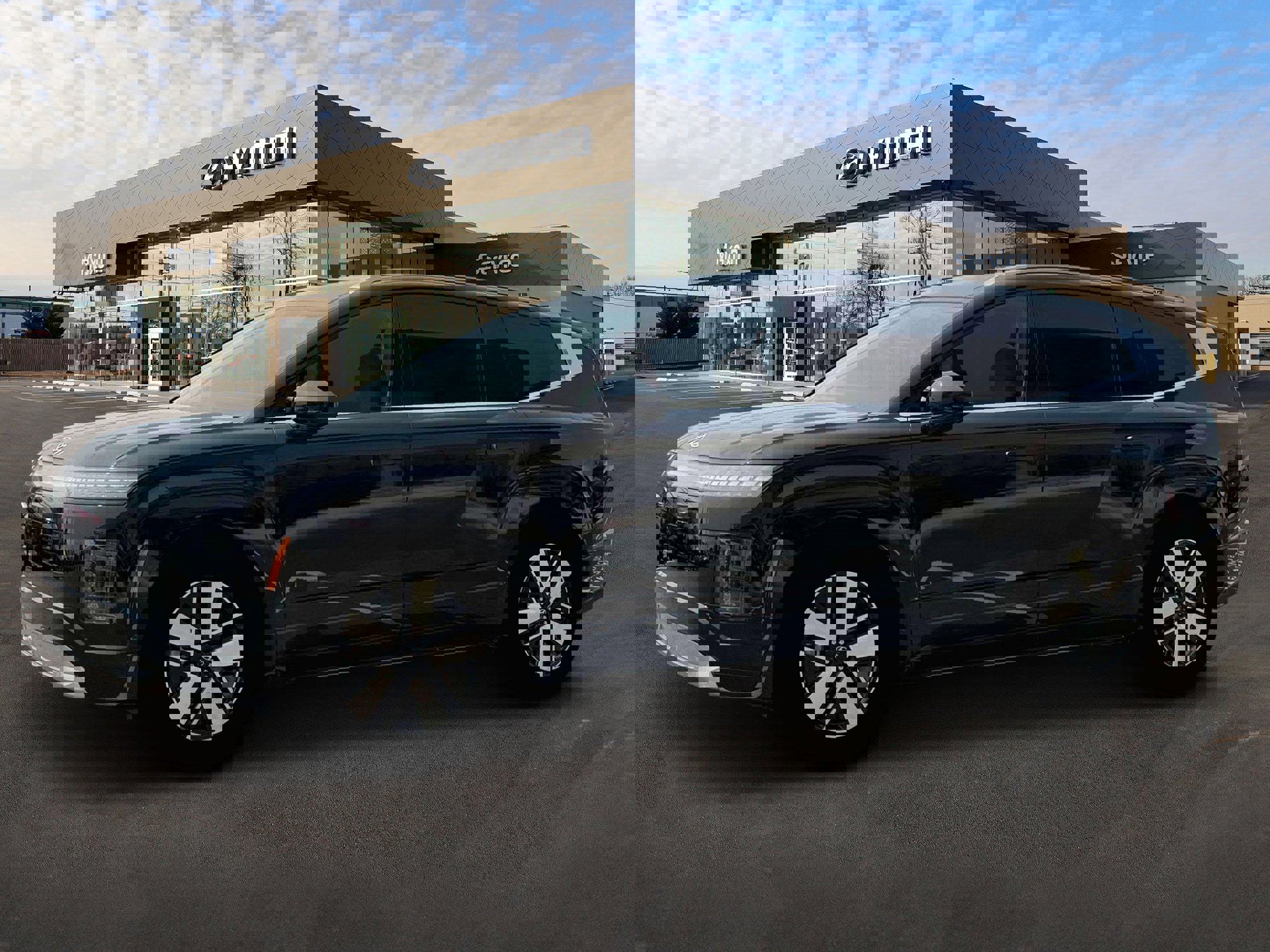 New 2026 Hyundai Ioniq 9 SEL image 2