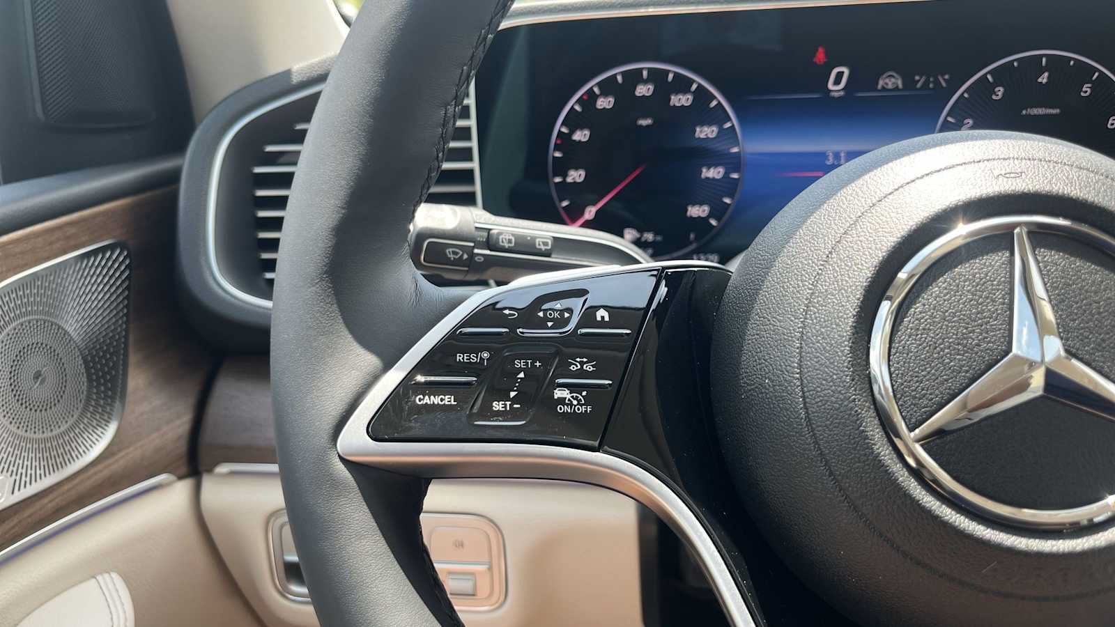 New 2026 Mercedes-Benz GLE 350 4MATIC image 41