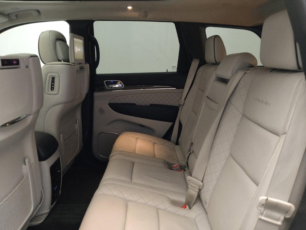 Used 2018 Jeep Grand Cherokee Summit image 18