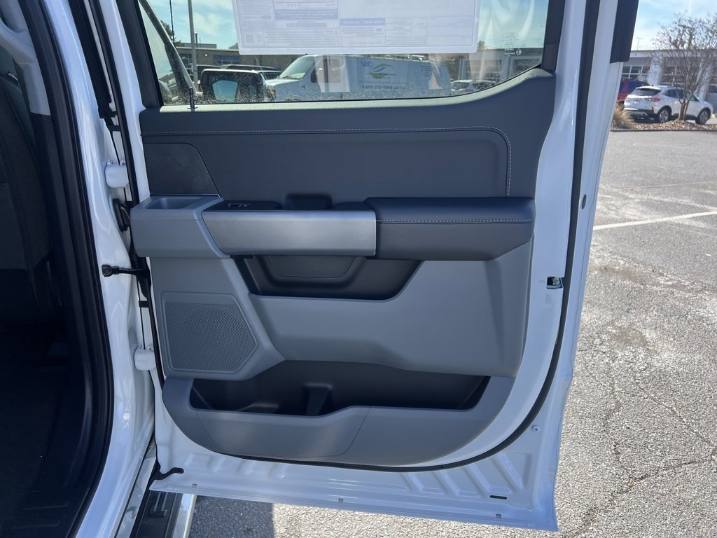 New 2025 Ford F150 XLT w/ Equipment Group 302A MID image 34