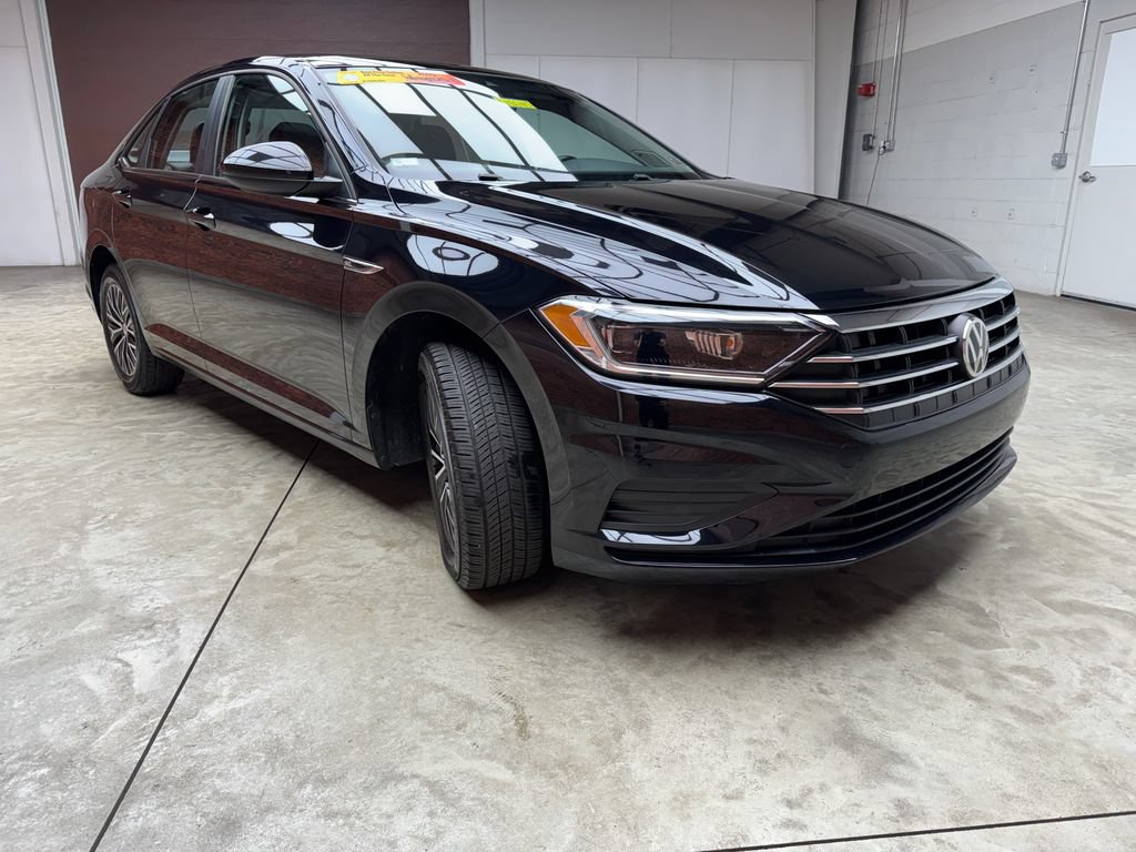Used 2019 Volkswagen Jetta SEL w/ Cold Weather Package FWD image 6