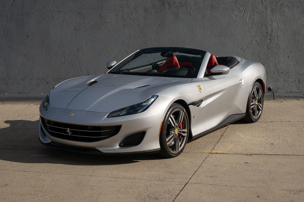 Used 2019 Ferrari Portofino image 5