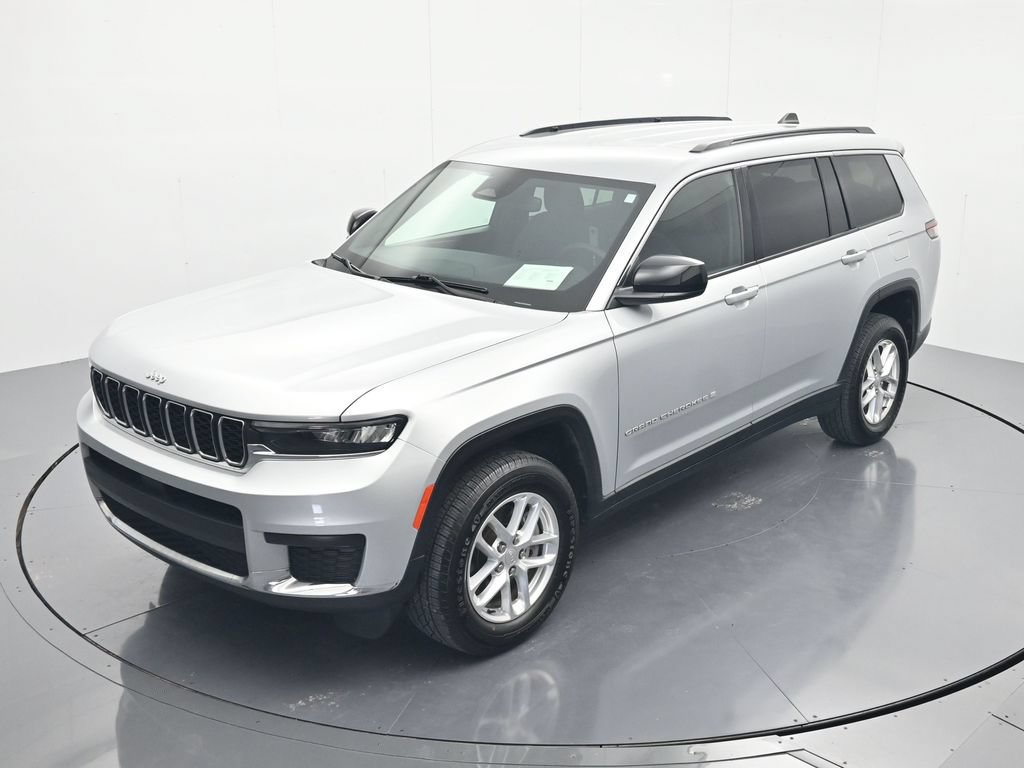 Used 2024 Jeep Grand Cherokee L Laredo RWD image 28