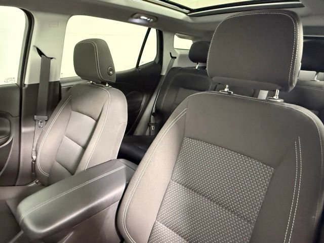 Used 2022 GMC Terrain SLE w/ Driver Convenience Package image 31