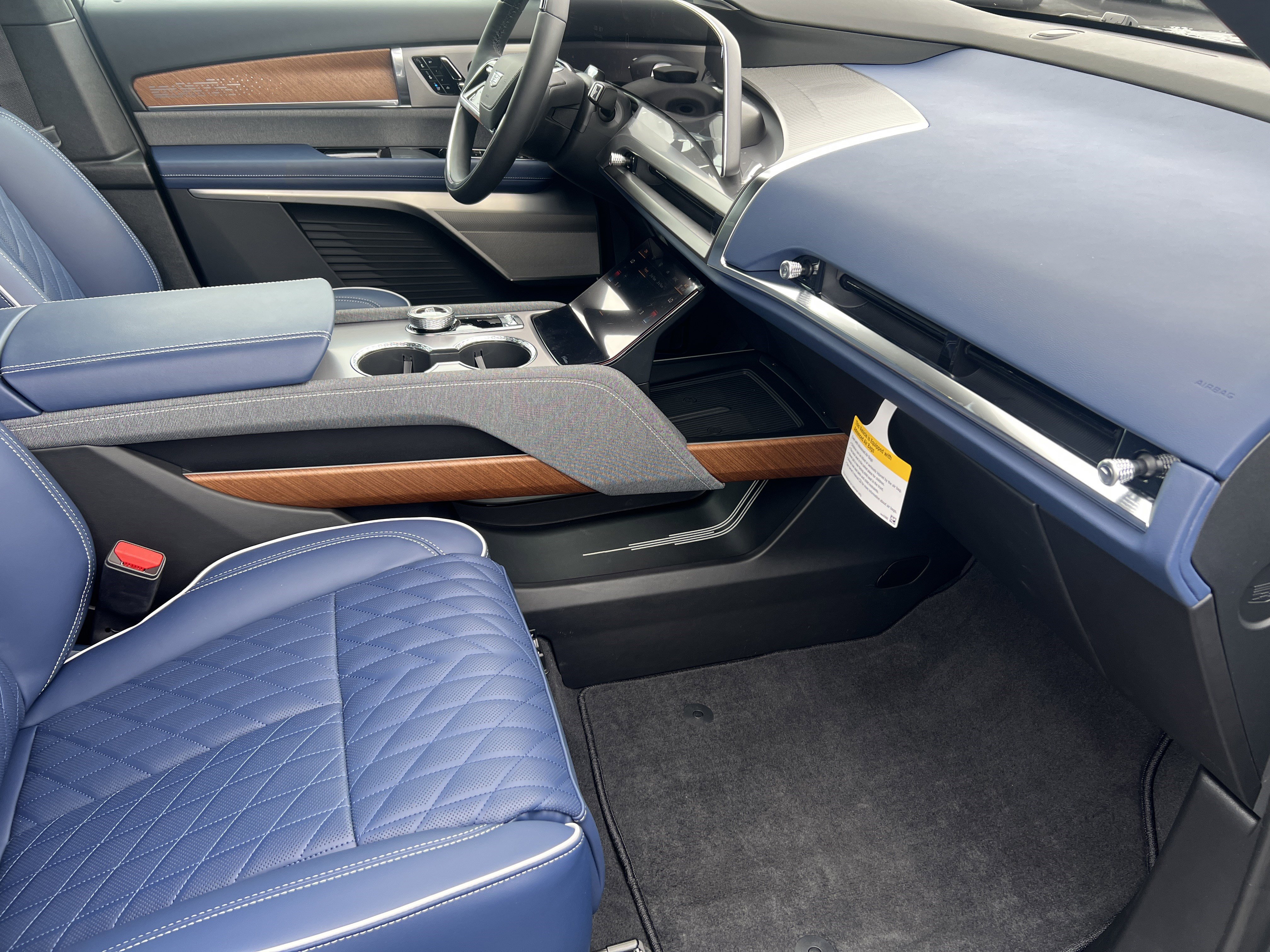 New 2026 Cadillac Vistiq Premium Luxury image 28