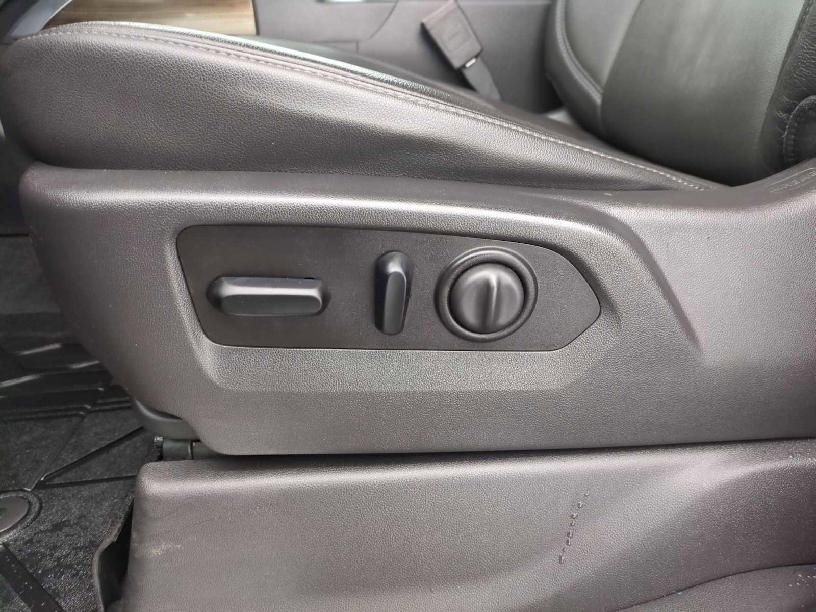 Used 2019 Chevrolet Silverado 1500 LT Trail Boss image 16