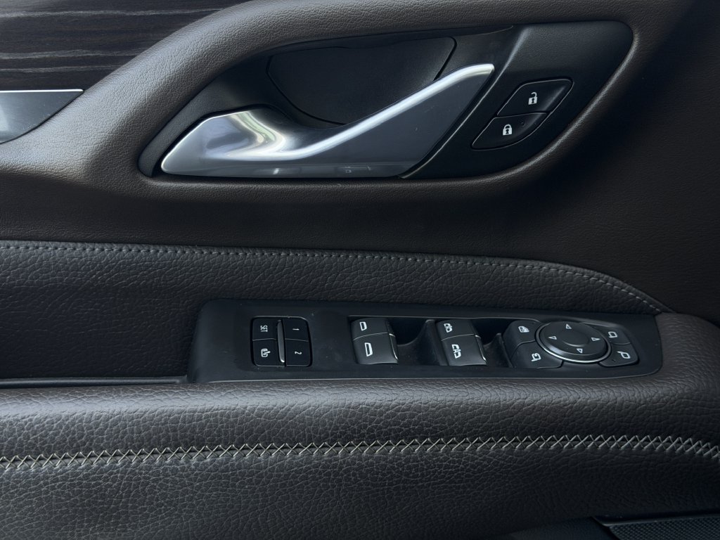 Used 2022 GMC Yukon Denali AWD/4WD image 23