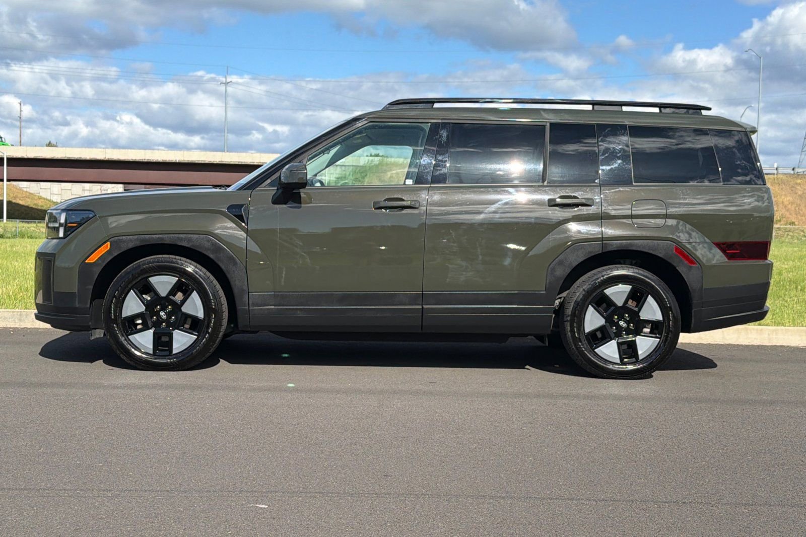 Used 2024 Hyundai Santa Fe SEL AWD/4WD image 6