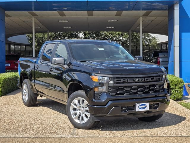 New 2026 Chevrolet Silverado 1500 Custom w/ LPO, Dark Essentials Package RWD image 2