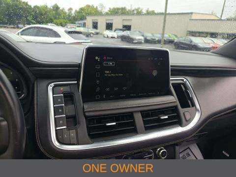 Used 2023 GMC Yukon SLT w/ SLT Premium Package AWD/4WD image 5