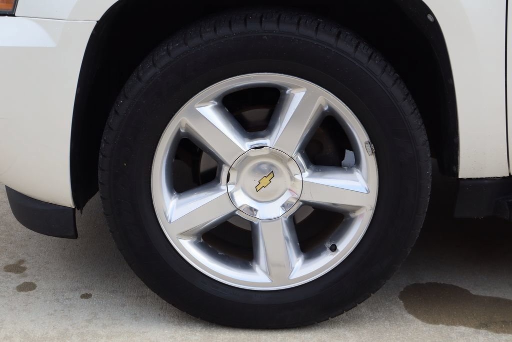Used 2012 Chevrolet Avalanche LTZ RWD image 34