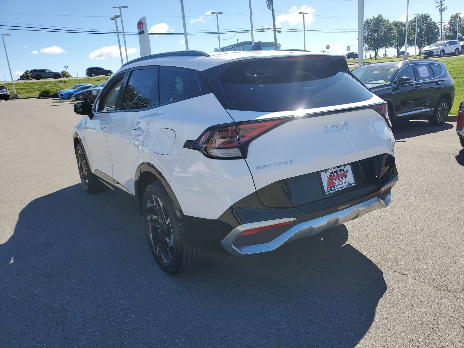 Used 2024 Kia Sportage SX AWD/4WD image 3