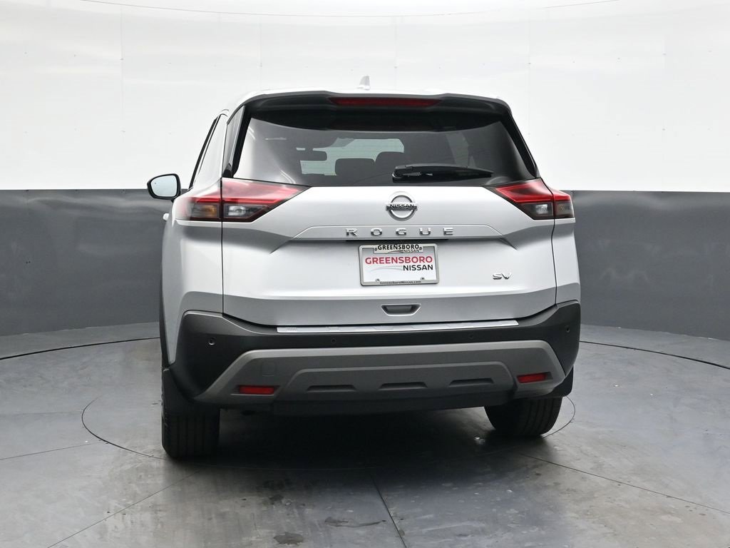 Used 2021 Nissan Rogue SV image 5