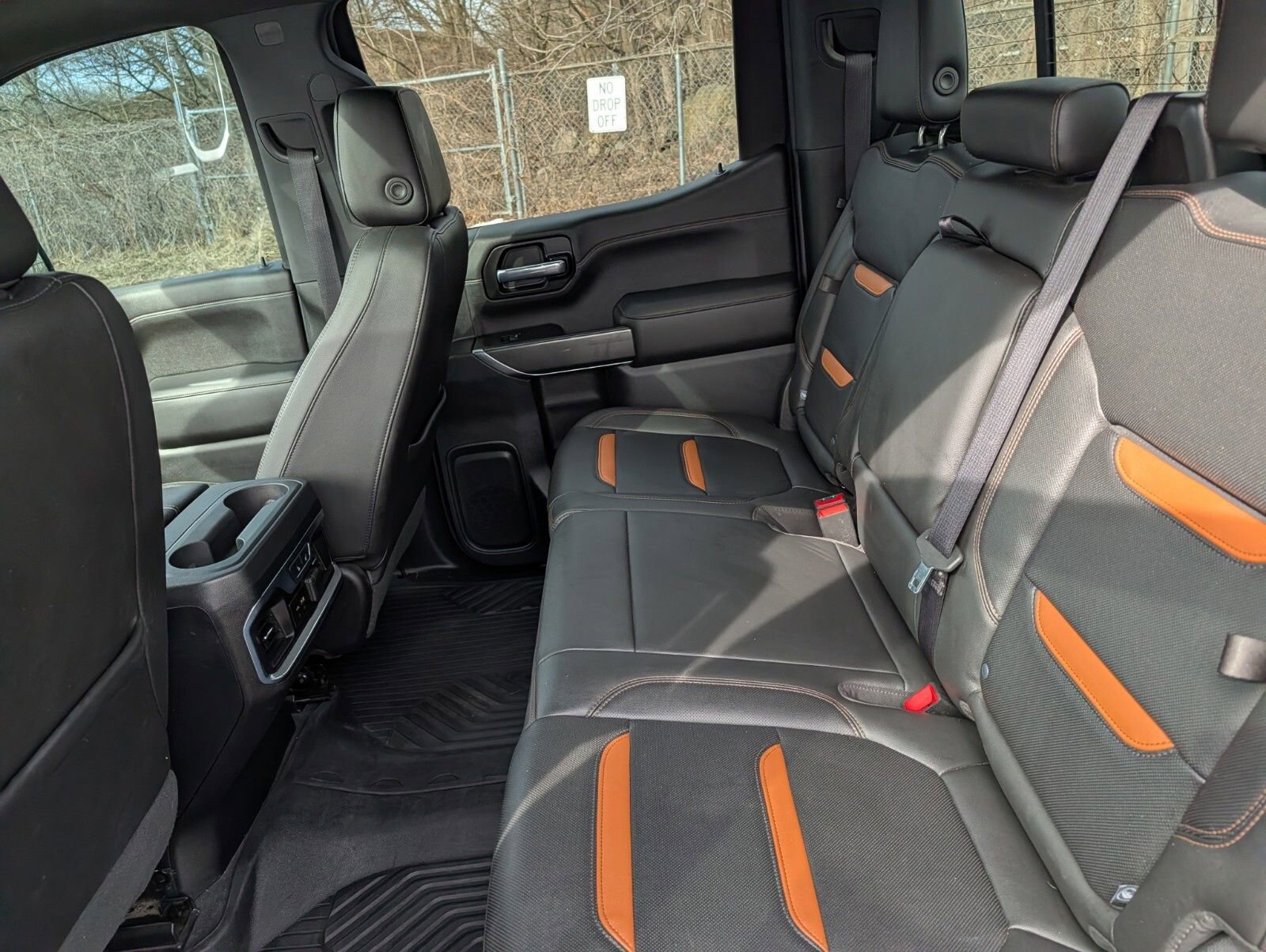 Used 2020 GMC Sierra 1500 AT4 w/ AT4 Premium Package image 24