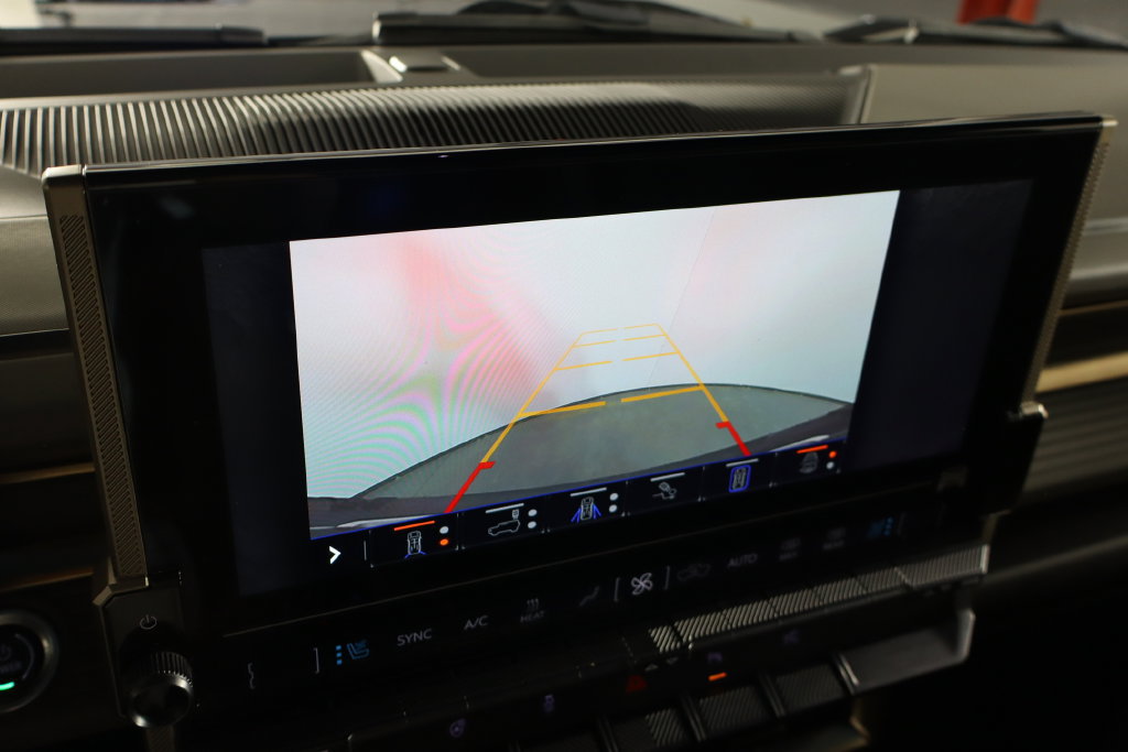 Used 2024 GMC Hummer EV 3X AWD/4WD image 38