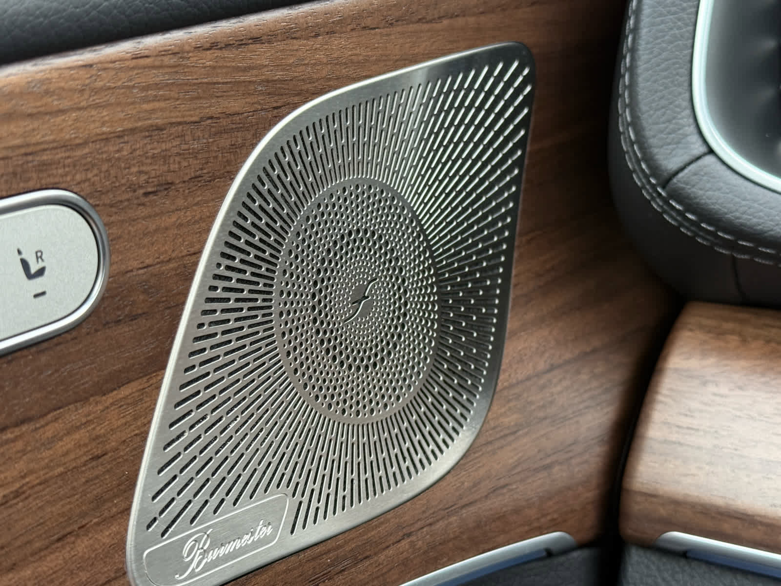 New 2026 Mercedes-Benz GLS 450 4MATIC image 30