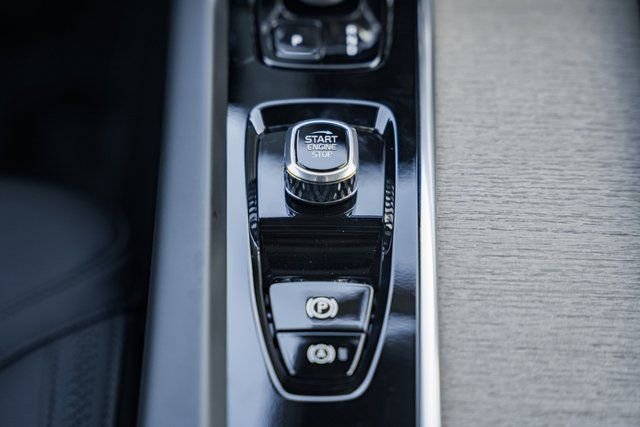 New 2026 Volvo XC60 B5 Plus w/ Protection Package Premier image 25