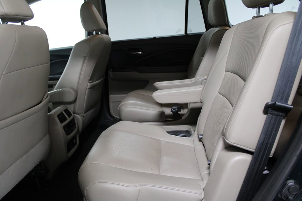 Used 2019 Honda Pilot Elite image 24